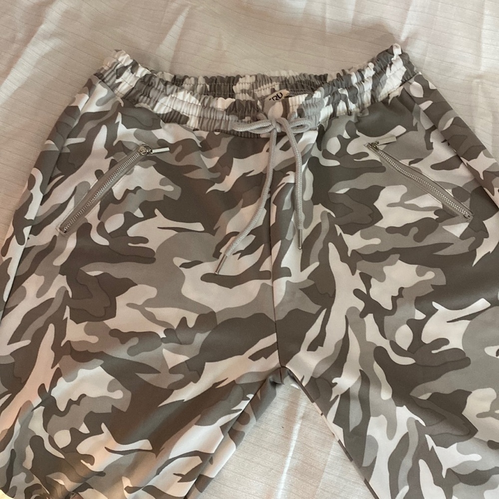 Grey and white Women’s camouflage joggers